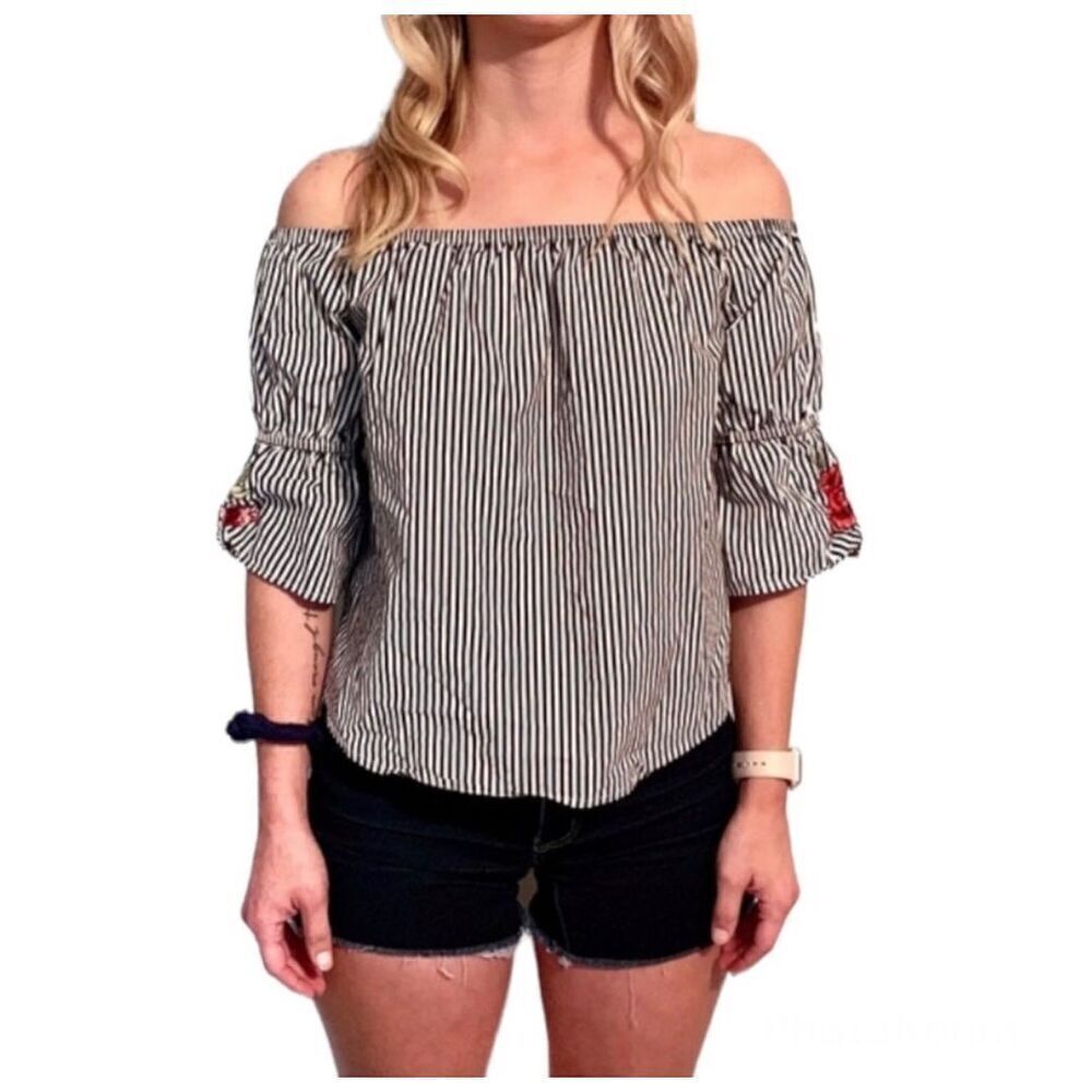 Womens Ambiance Apparel Striped Off Shoulder Floral Embroidered Top - Sz S